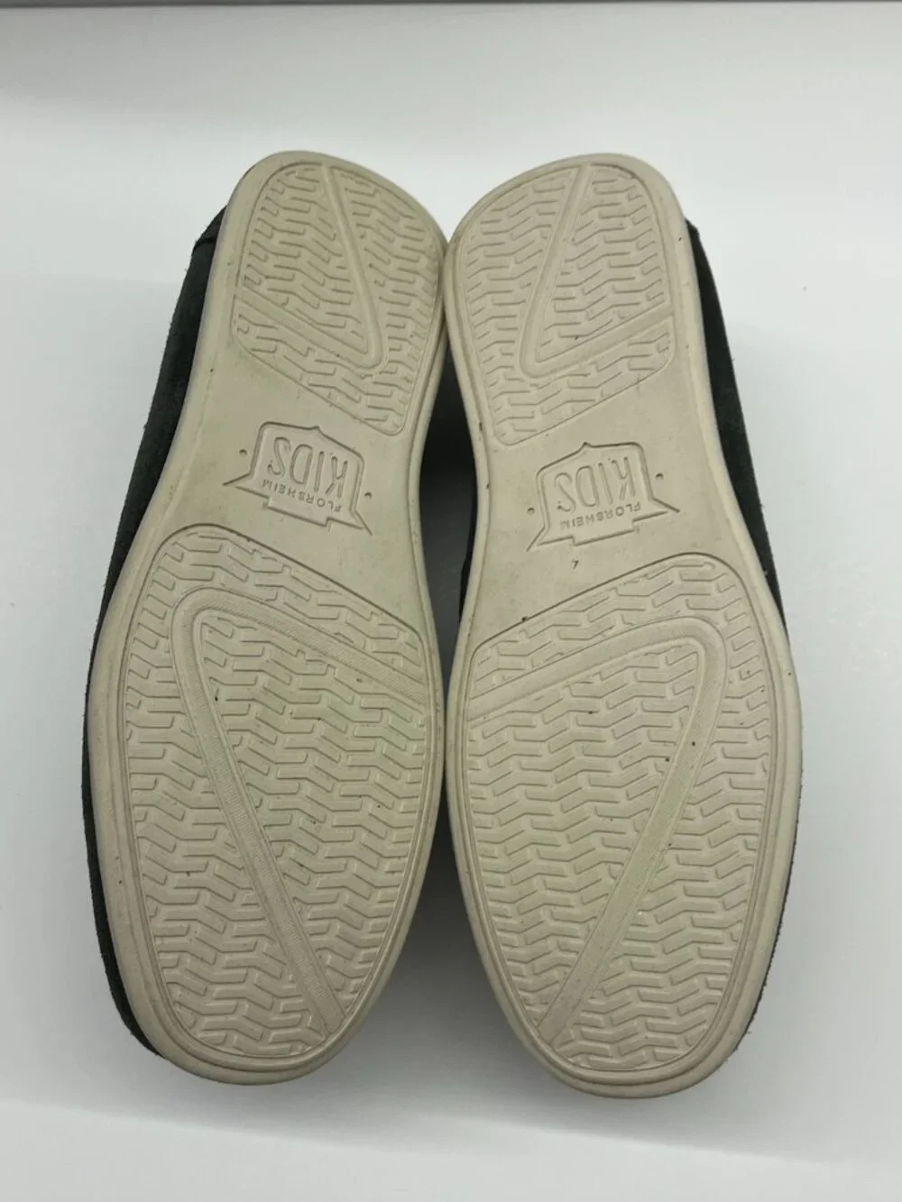 NEW Florsheim Jasper Jr. Boys Moc Toe Strap Loafer in Gray Suede Size 13